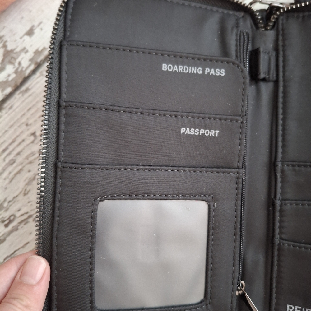 Nordace Trav All In One Black Wallet - Picture 4 of 4